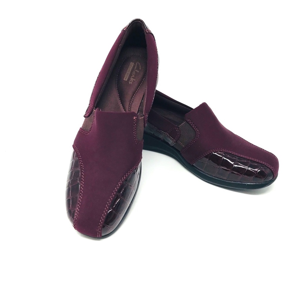 CLARKS Wine Croc Embossed Leather Loafer